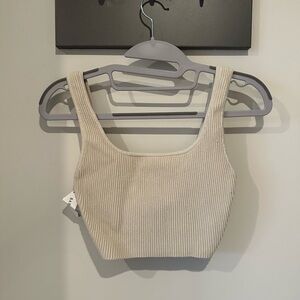 Aritzia Babaton Sculpt Knit Squareneck Cropped Tank